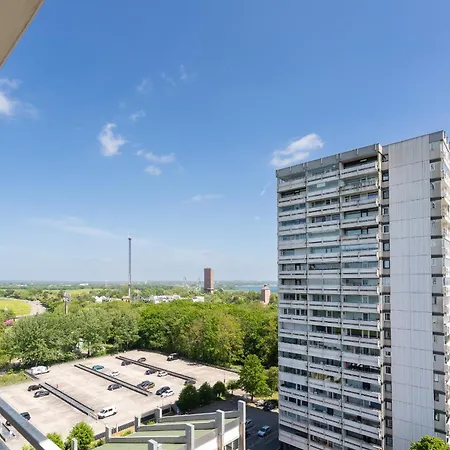 Apartment Panoramic App B10-3 *